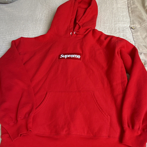 Supreme red box - box, logo
